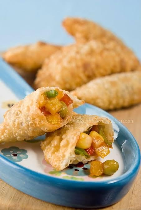 Empanada de Res con Vegetales