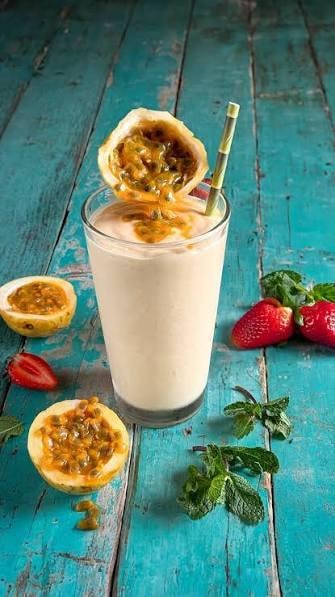 Jugo de Chinola con Avena