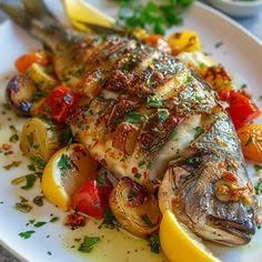 Pescado al Vapor / en Salsa